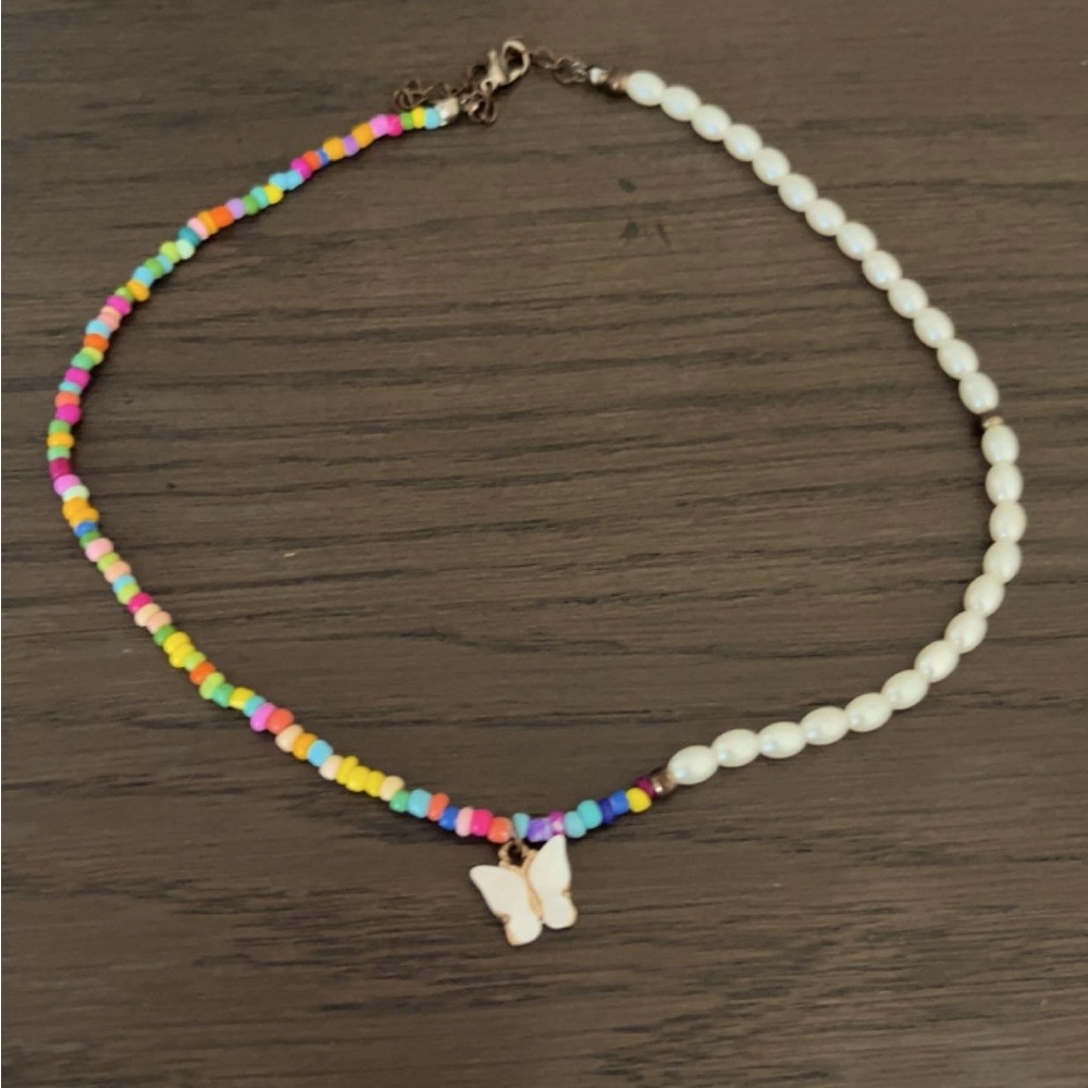 summery butterfly necklace ☀️🦋🐚